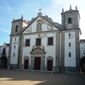 L’église Notre Dame du Cap Espichel  ( Photo F. DETRY )