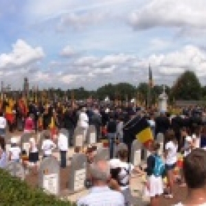 La foule au cimetiere