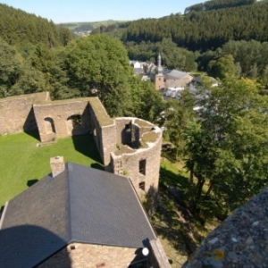 07.05  Burg Reuland ( Photo : eastbelgium )