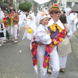 Malmedy tout en couleurs pour les 50 ans de la Mesnie dol Haguète          