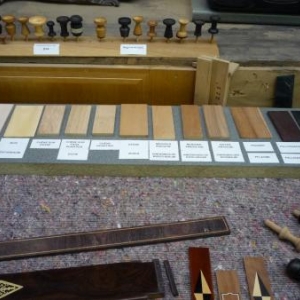 La manufacture d'orgues : eventail des bois