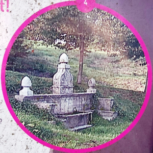La fontaine restaurée en 1990