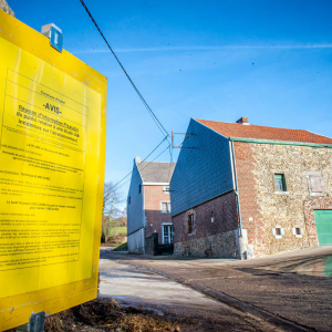 La réunion d'information préalable avait été annoncée non loin de l'exploitation ainsi que sur le site de la Commune d'Aubel. ©EDA