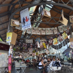 Avignon ambiance dans les rues 