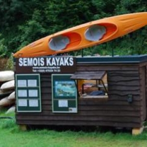 Cabane d inscription sur la rive gauche, le long du boulevard Heynen