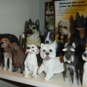 statuettes chiens et chats