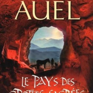 Le Pays des grottes sacrées de Jean M. Auel – Editions Presses de la Cité.