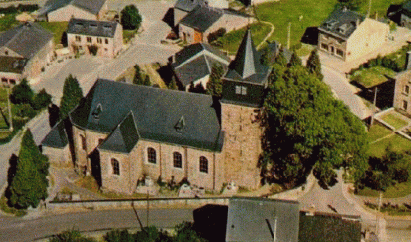Dochamps, centre d'un village de 250 habitants