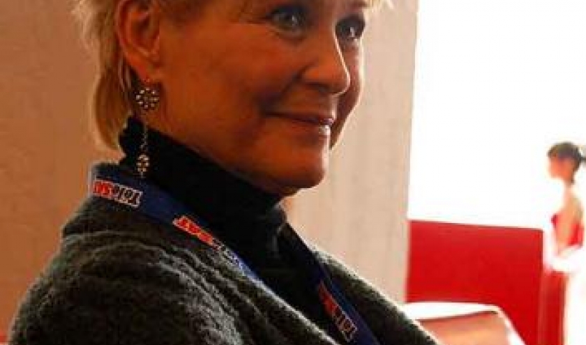  Dee Wallace