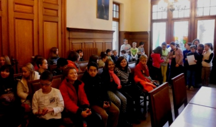 Les participants au projet sont recus a l'hotel de ville