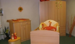  399 euros Chambre 3 portes commode  plan langer et lit 