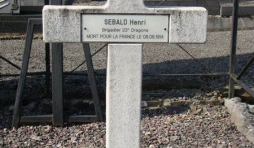 Cimetière de Houffalize. Monument Henri Sébald