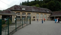 L'ecole communale de Salmchateau