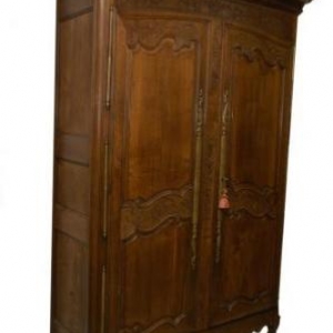 armoire de mariage ( Normandie, milieu 19 eme siecle)