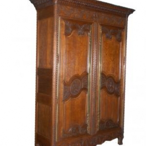 armoire de mariage en chene (Normandie, milieu 19eme siecle)