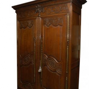 armoire de mariage en chene (Normandie, milieu 19eme siecle)