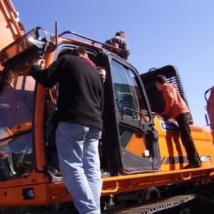  L'Athénée Royal de Vielsalm en voyage à Frameries pour la visite de l'usine Doosan