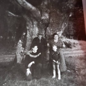 Photo famille Jean Wagner 1956 (son epouse Louise Darte, leurs fils Pierre et