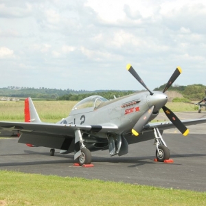 Mustang et Morane Saulnier