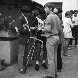 Le Tour de France 1969 d’ Eddy Merckx par le photographe Jef Geys. Du  17 mai au 1 septembre 2019 au Bozar de Bruxelles.