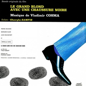 "Le Grand Blond avec une Chaussure Noire"