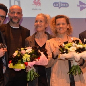 Du Realisateur, a gauche, au President du "Festival du Film de Mons" (c) "La Nouvelle Gazette"