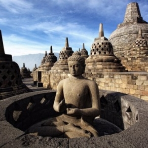 En Indonesie, a Borobudur, sur l ile de Java