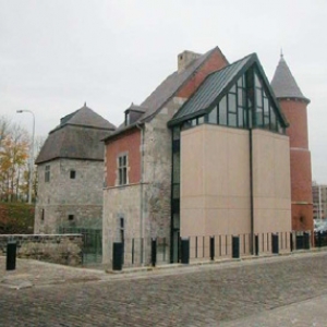 Le Donjon et le Logis de la "Tour d Anhaive"