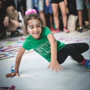 La "Fete des Solidarites" c est, aussi, la Fete pour une toute jeune "breakdanseuse"