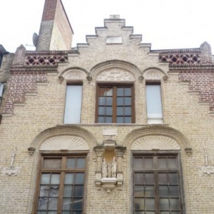 St Omer : facade typique de la region de Flandre