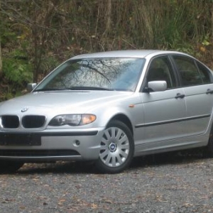 BMW 320d 2004...17500,00 eur TVAC...71000 Km...GPS...Clim...Sièges sports...Harman Kardon...Volant "M" multi fonctions... Photo1
