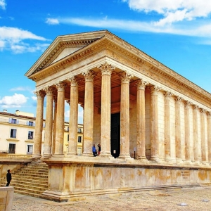 1. Nîmes - Gard - La Maison carrée