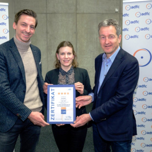 Remise de la distinction "4 étoiles" de la part du Club cycliste allemand ADFC