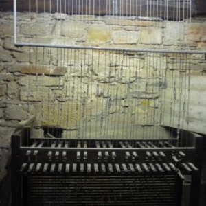 Le carillon manuel et ses fils de fer