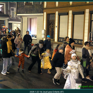 1er jeudi gras : sortie des enfants ( photo : D. Dosquet )