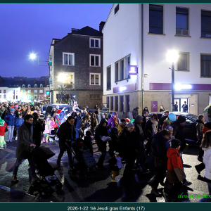 1er jeudi gras : sortie des enfants ( photo : D. Dosquet )