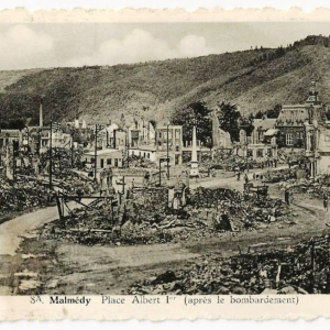 Place Albert 1er après les bombardements