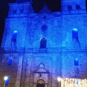 La façade de la cathédrale