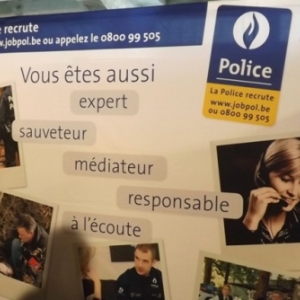 le stand de recrutement de la police 