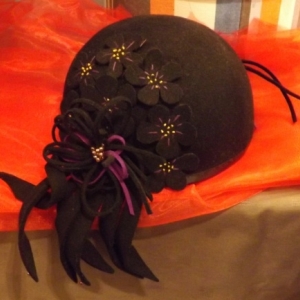 Maria GENTGES // +32 (0)475 / 626883 Creation de chapeaux