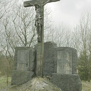 Le monument avant demontage ( photo P. Germain sur www.mediardenne.be)