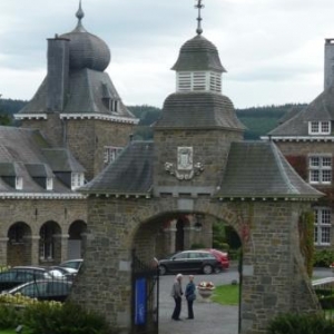 Porche d'entree du manoir