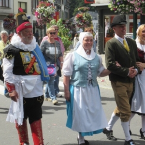 Malmedy tout en couleurs pour les 50 ans de la Mesnie dol Haguète          