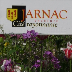 Bienvenue a Jarnac, la ville de Francois Mitterrand