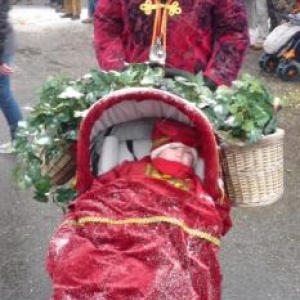 Papa et Maman musiciens, il est fait appel a la Baby-sitter