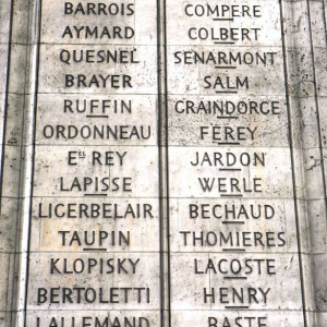 Son nom (souligné car mort au combat) est gravé sur l'arc de triomphe de l'Étoile, côté Ouest.