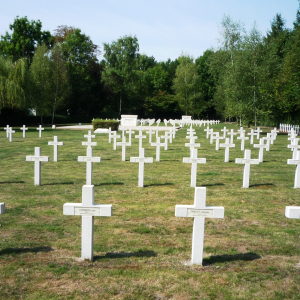 Le cimetière militaire russe de Saint-Hilaire-le-Grand ( photo : F.Detry ) Le cimetière militaire russe de Saint-Hilaire-le-Grand ( photo : F.Detry )