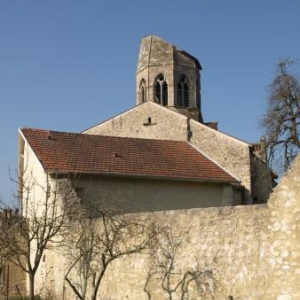 Charroux