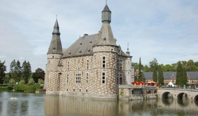 Une fête médiévale au château de Jehay (Liège)