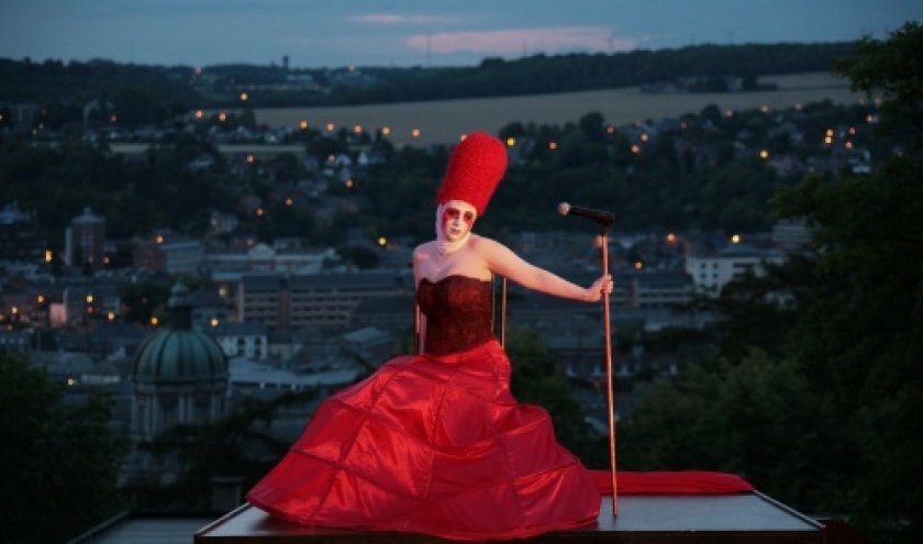 Marie-Noelle Hebrant, co-fondatrice du "Theatre Jardin Passion", une saisissante "Marie Tudor" (c) Marc Antoine